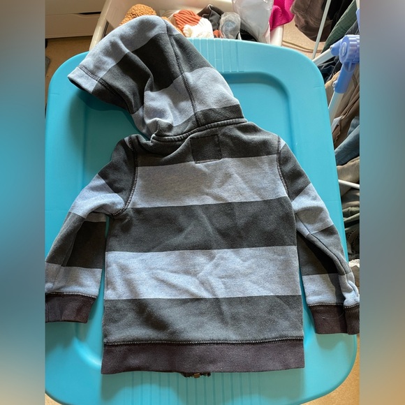 Kids Oshkosh zip hoodie - Picture 3 of 3